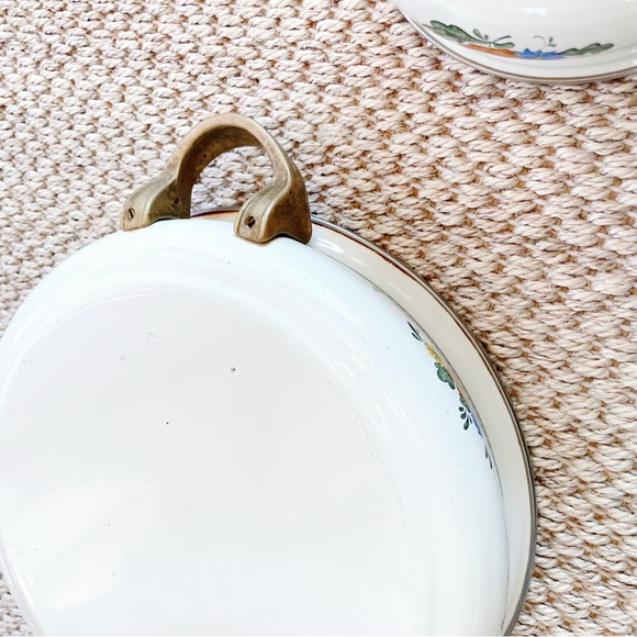 Vintage 1960s Asta Kamenstein Style Floral Enamel & Brass Cookware Set - Picture 13 of 14